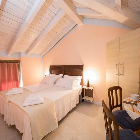 ميروني B&B Lambroriver المظهر الخارجي الصورة