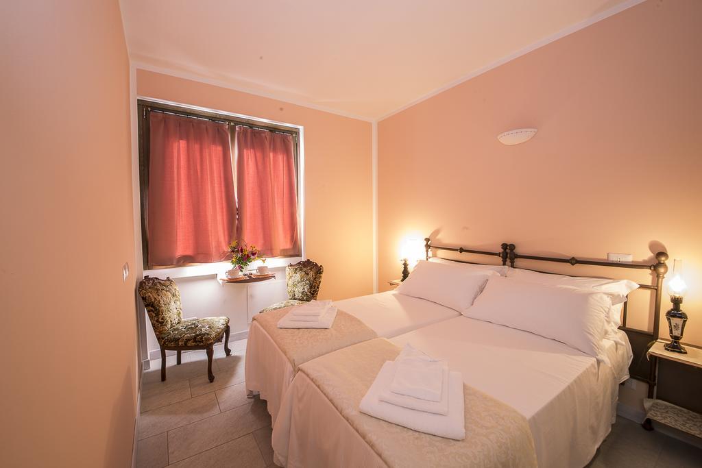 ميروني B&B Lambroriver الغرفة الصورة